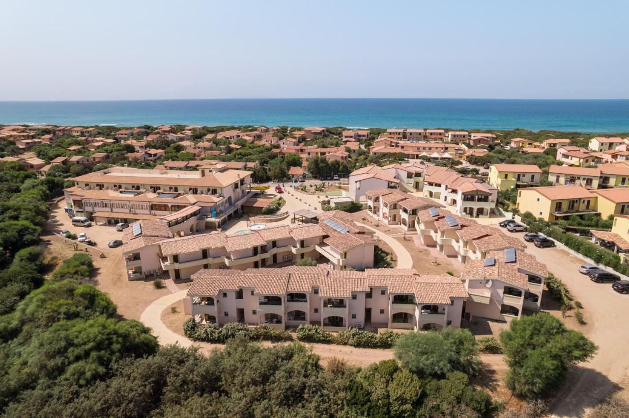 באדזי Mimose Beach Village מראה חיצוני תמונה