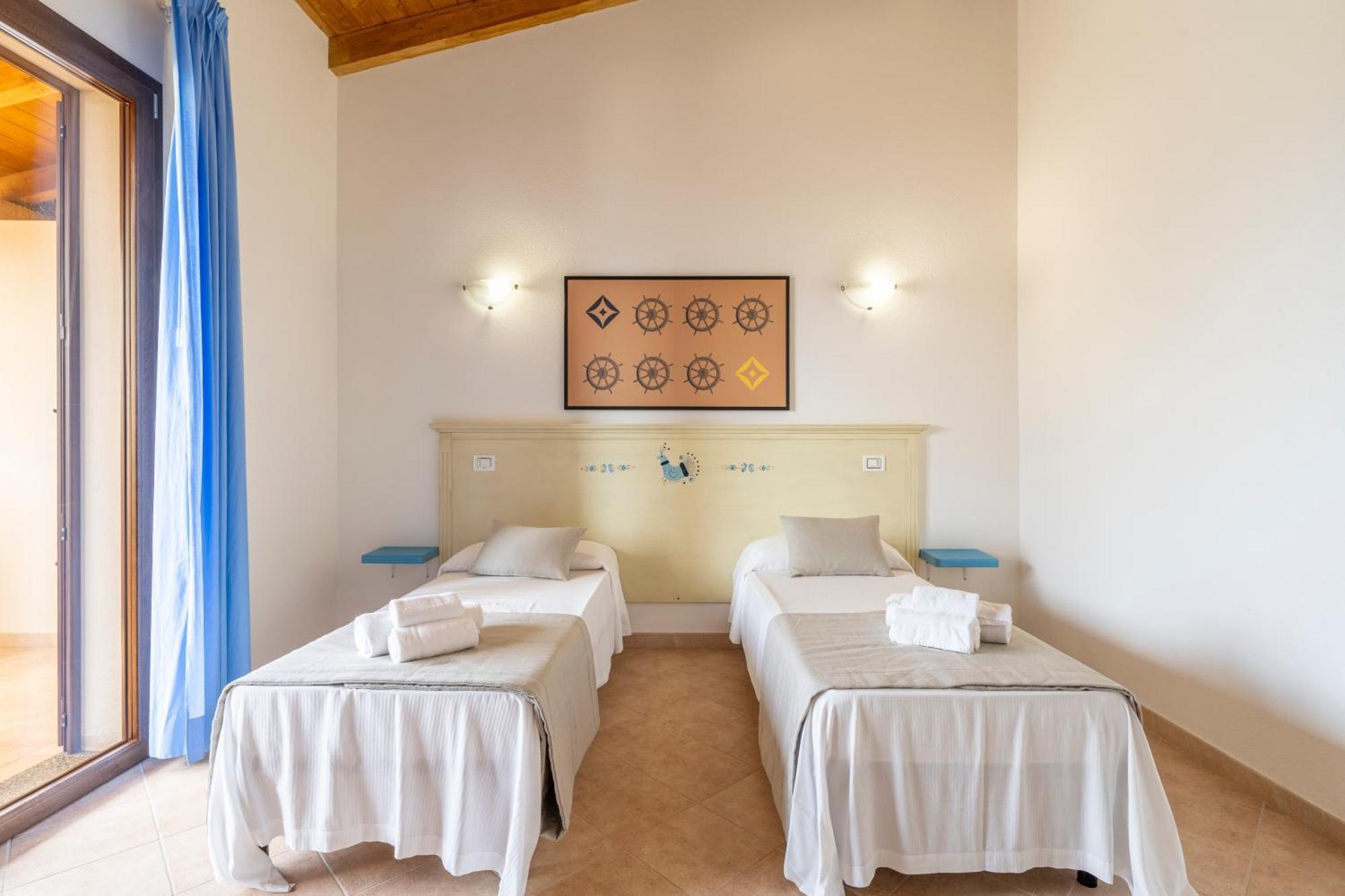 באדזי Mimose Beach Village מראה חיצוני תמונה